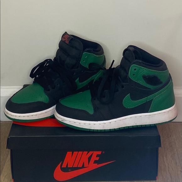 pine green yeezy